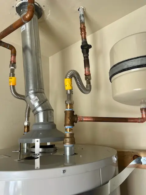 Water heater installation and plumbing repair in Venetian Village